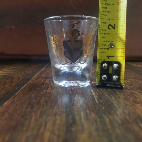 Coat of Arms Shot Glasses Camelot Rumpus Set - Picture 10 of 11